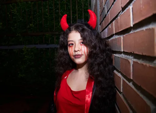 Vista 5 de Disfraz de Halloween de cuernos de diablo para mujeres y hombres, accesorios de diadema de Fancy Evil