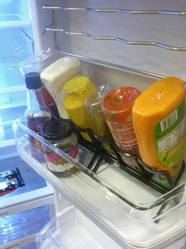 Vista 3 de Organizador de condimentos - Soporte para botellas al revés