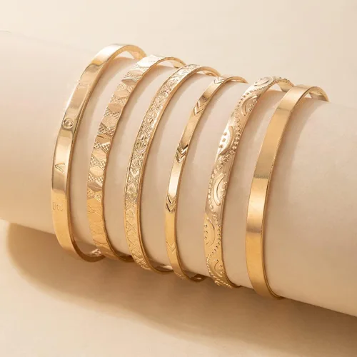 Vista 3 de FUTIMELY Stackable Gold Cuff Bracelets Bangle for Woemn,Boho Retro Grace Temperament Wide Face Bracelet Sets,Totem Embossing Love Charm Bracelet