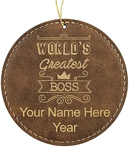 Vista 5 de LaserGram Adorno de Navidad personalizado, el jefe más grande del mundo, piel sintética, idea de regalo personalizada grabada con láser