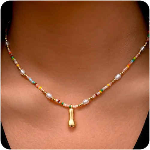 Vista 37 de Ritach - Regalos de Navidad para nietas, adolescentes y niñas, collar con inicial de perlas de colores claros, collar con dije de burbuja dorada
