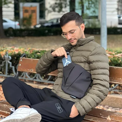 Vista 6 de Flex Moves PERSONAL FLEX BAG Bolso bandolera antirrobo para hombres y mujeres, bolsa de pecho para deportes, viajes, uso diario