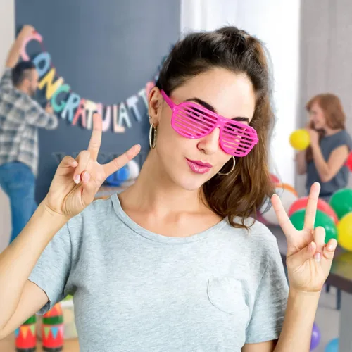 Vista 7 de Hxezoc Paquete de 15 lentes de persiana de los años 80 y 90, regalos de fiesta, gafas de plástico para niños y adultos, gafas de sol de neón