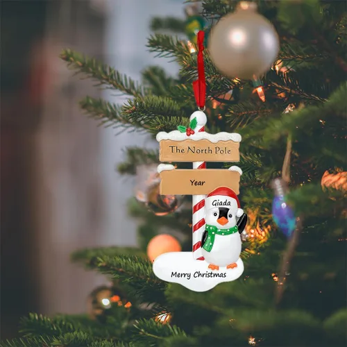 Vista 2 de MAXORA Adornos de Navidad personalizados 2025 – Adorno de pingüino del Polo Norte – Adornos de Navidad familiares únicos personalizados 2025