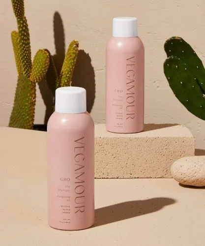 Vista 6 de Vegamour El kit diario incluye champú y acondicionador revitalizante GRO y champú seco GRO para adelgazar el cabello