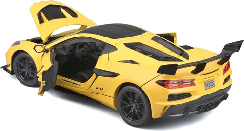 Vista 3 de Maisto 1:18 Edición Especial 2025 Chevrolet Corvette ZR1, Amarillo Metálico