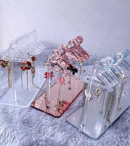 Vista 4 de XINZHIDA Perchero para aretes con 8 mini percheros, soporte de exhibición de acrílico para aretes, organizador de aretes colgantes para mujeres