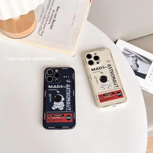 Vista 7 de Yonds Queen Funda Bonita para iPhone 7 Plus / 8 Plus, Diseño Genial de Cohete Espacial de Astronauta de Dibujos Animados Elegante Parachoques