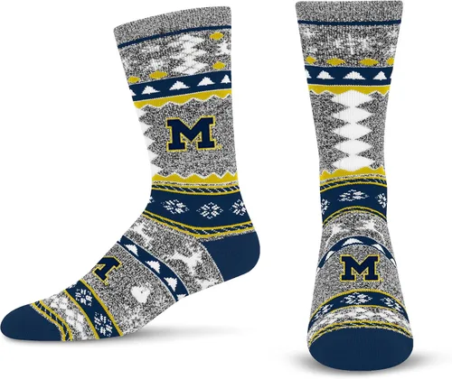 Vista 36 de For Bare Feet Ugly Holiday Sweater Crew Sock NCAA