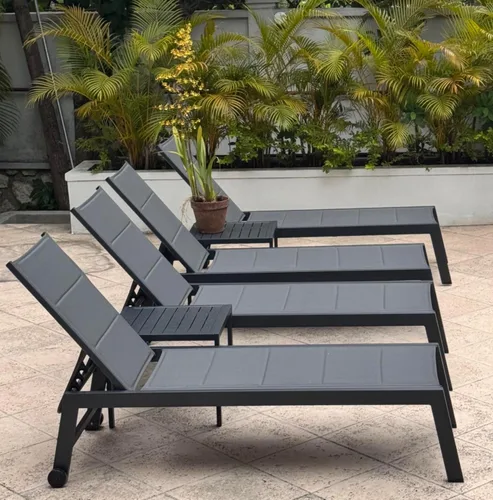 Vista 42 de PURPLE LEAF Juego de 2 tumbonas de aluminio para patio al aire libre con ruedas y mesa auxiliar, tumbona de piscina para jardín al aire libre, junto