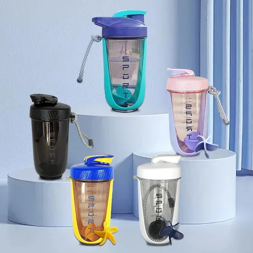 Vista 8 de Botella agitadora de proteínas de 20 onzas, botellas deportivas para mezclas de proteínas con batidora, botella mezcladora, taza agitadora portátil