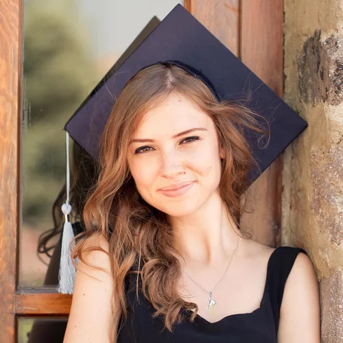 Vista 4 de Clase de 2023 - Abalorio de graduación para pulsera Pandora