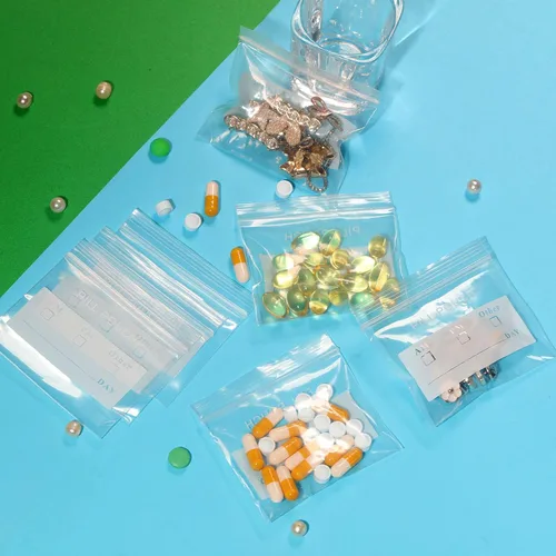 Vista 2 de 125 Paquetes de Bolsas Resistentes para Pastillas de 6 Mil Sin BPA, Bolsa para Pastillas de 3 x 2.75 Pulgadas con Etiqueta Escribible, Sello