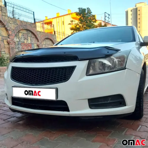 Vista 8 de OMAC Deflector de Capó y Protector contra Insectos Delantero para Chevrolet Cruze 2011-2015 Sedán Negro