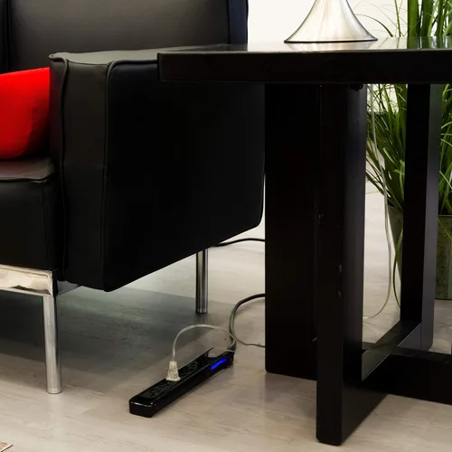 Vista 6 de GE SurGE - Tira de alimentación protectora, cable de extensión de 4 pies, extensor de 7 tomas, 1080 julios, enchufe plano, montaje en pared