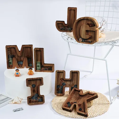 Vista 6 de Alcancía con nombre personalizado, 26 letras láser con texto personalizado, banco de monedas de madera, significado educativo, alcancía con nombre