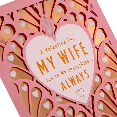 Vista 4 de Hallmark Tarjeta de San Valentín para esposa - Diseño tradicional de corazón