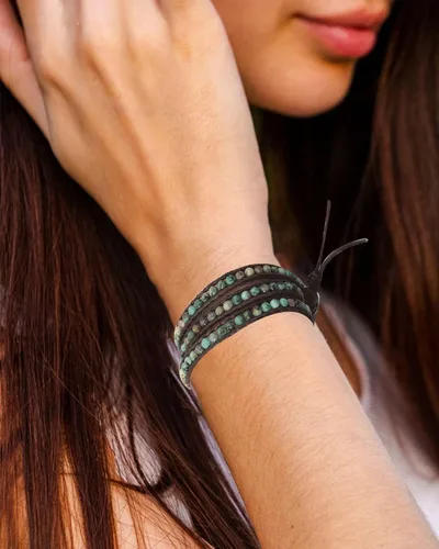 Vista 5 de Pulseras bohemias para mujer, pulseras inspiradoras de cuero del árbol de la vida, hechas a mano con cuentas de cristal de piedra natural, colección