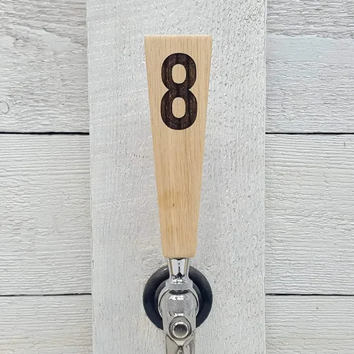 Vista 2 de Mango de grifo de cerveza personalizado Forma cónica de madera maciza numerada (numerada corta)