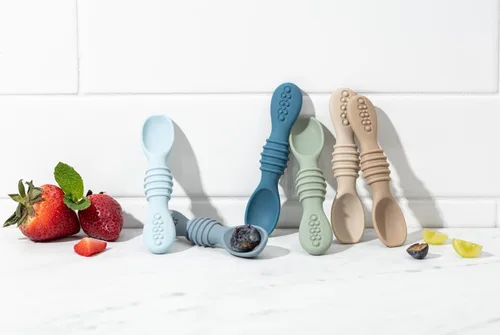 Vista 2 de Sperric Cucharas para bebés de más de 6 meses, autoalimentación, cucharas de dentición sin BPA, color azul