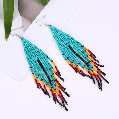 Vista 4 de Aretes largos de borla de cuentas, aretes bohemios de cuentas coloridas hechas a mano, regalos y Navidad