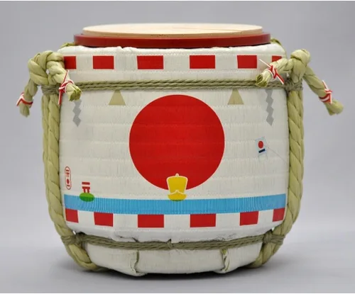 Vista 2 de Mini Kagami Biraki Set: Set de sake especial para celebraciones Día de Año Nuevo