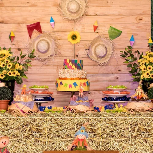 Vista 4 de 4 manteles de paja, manteles de cumpleaños con temática del oeste, manteles de plástico de heno de granja para vaqueros, suministros de fiesta