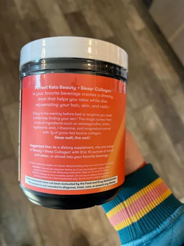 Vista 2 de Perfect Keto Beauty + Sleep - Proteína en polvo de péptidos de colágeno alimentados con hierba con ashwagandha, magnesio, biotina, ácido