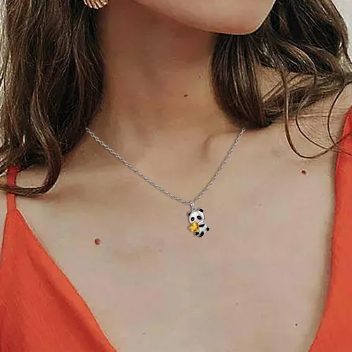 Vista 6 de YienDoo Gargantilla de cristal con diseño de panda, collar de corazón de cristal amarillo, panda con colgante de oso panda, collar de amor