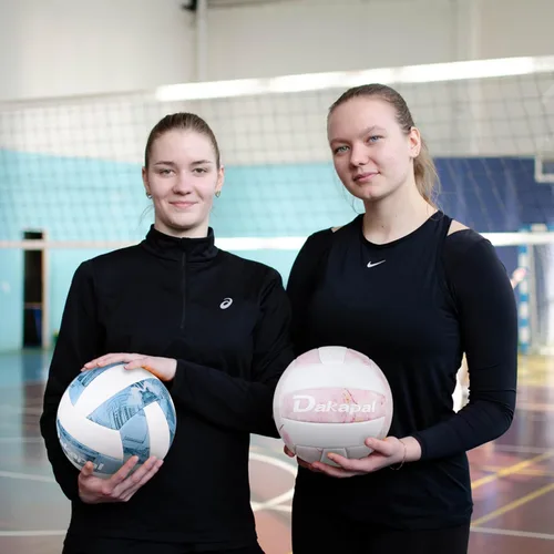 Vista 9 de Dakapal Balón de voleibol competitivo para interiores y exteriores, tamaño oficial 5, voleibol suave profesional (sin bomba)