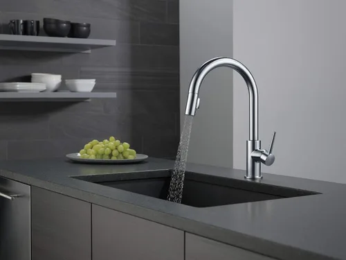 Vista 6 de Delta Faucet Trinsic - Grifo de cocina de níquel cepillado, grifos de cocina con rociador extraíble, grifo para fregadero de cocina con acoplamiento