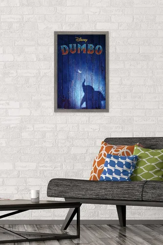 Vista 2 de Trends International Disney Dumbo - Póster de pared Teaser, 14.725 x 22.375 pulgadas, versión enmarcada de madera de granero Versión enmarcada