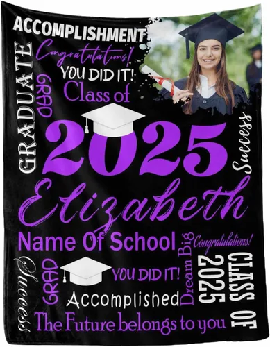 Vista 9 de MyPupSocks Manta personalizada de graduación 2025, clase de con nombre de la universidad, regalos personalizados, manta con texto para sobrina