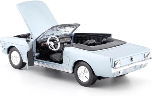 Vista 4 de Motormax Escala 1/24 Diecast 1964 1/2 Ford Mustang Convertible en Color Azul Claro