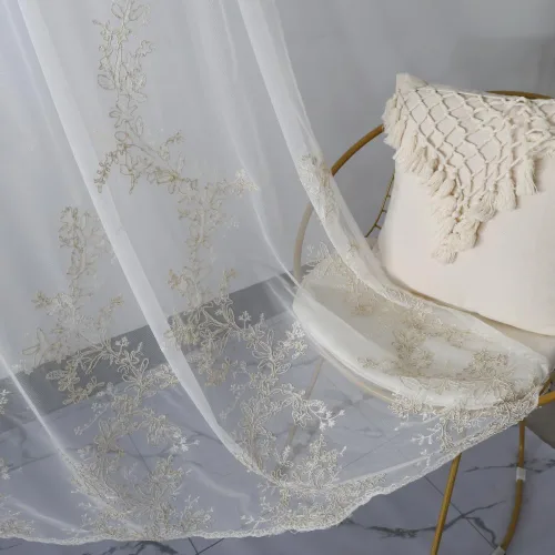 Vista 5 de Amidoudou 1 par de cortinas de tul bordadas de lujo para sala de estar, boda, cortinas transparentes con flores doradas 3D (blanco, 51 x 84 pulgadas)