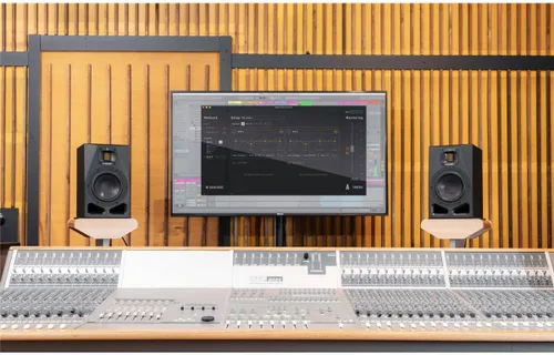 Vista 4 de ADAM Audio Monitor de estudio alimentado A7V de 7 pulgadas