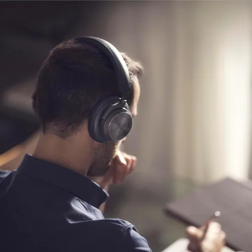 Vista 7 de Bang & Olufsen Beoplay HX – Cómodos auriculares inalámbricos con ANC para colocar sobre las orejas - Negro Antracita