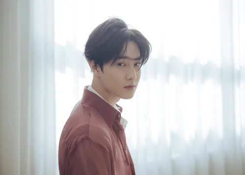 Vista 3 de EXO Suho 'auto-retrato' 1er Solo Mini álbum Archivo #2 Ver CD+1p póster+96p Booklet+1p Post+1p PhotoCard+1p Special Photo Card+Mensaje PhotoCard Set