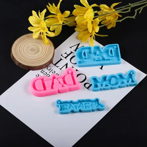 Vista 4 de 1 molde de resina epoxi con letras de mamá papá, moldes de silicona para colgantes de corazón, molde de fundición para herramientas de fabricación