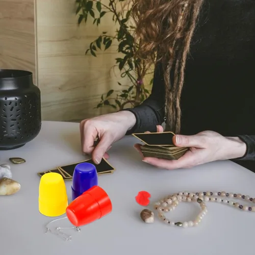 Vista 8 de TOYANDONA Trick Cups Balls 30 piezas de accesorios de fiesta herramientas para niños, juguetes para niños, tazas de magia, tazas y bolas de punto