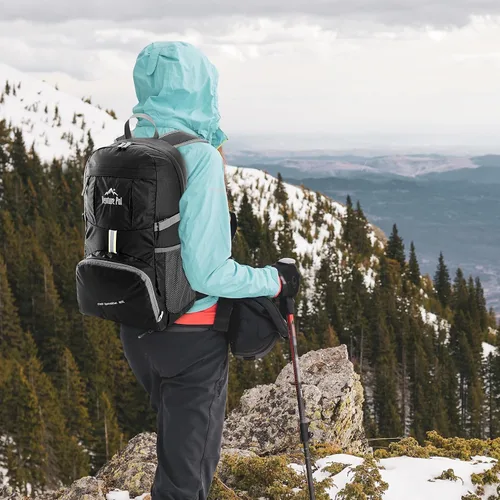 Vista 7 de Venture Pal 35L Ultraligero Ligero Plegable Plegable Viaje Camping Senderismo Deportes al aire libre Mochila Daypack