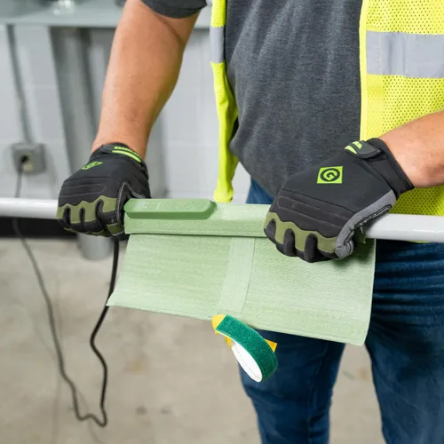 Vista 10 de Greenlee 860-1-1/2 Manta de Calentamiento de PVC con Control de Temperatura para Conductos de PVC de 1/2" a 1-1/2", 120 Voltios, 200 Vatios