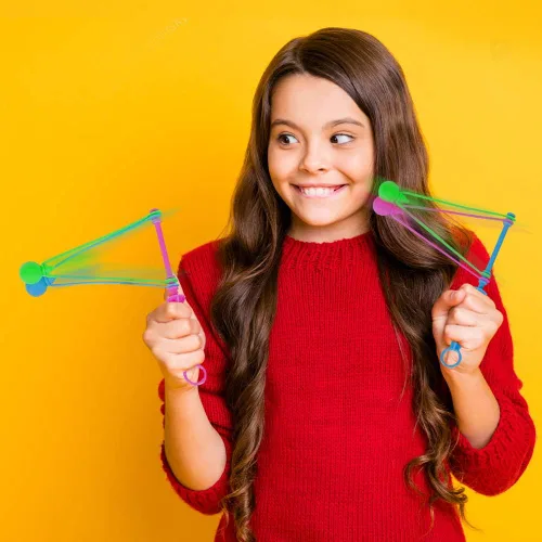 Vista 4 de ArtCreativity Juguetes de plástico para hacer ruido, juego de 12, emisores de ruido de fiesta para niños y adultos, juguetes que hacen ruido