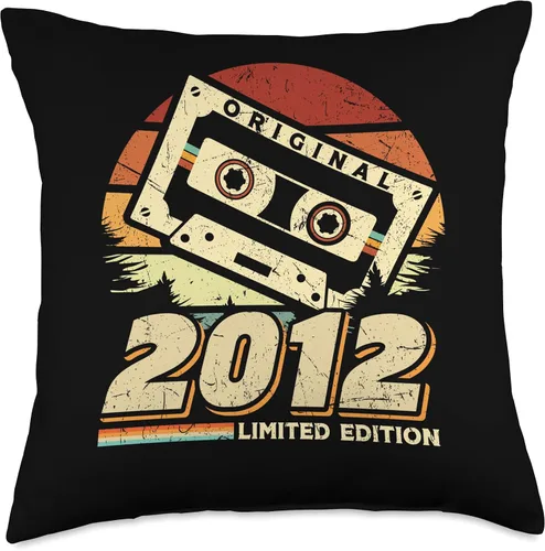 Vista 4 de Retro Limited Edition 2012 Cassette Tape 14th Birthday Throw Pillow