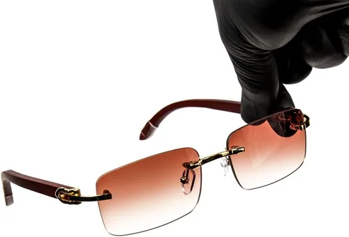 Vista 4 de Gafas de sol de grano de madera estilo hip hop con montura dorada para hombre, color burdeos, Borgoña