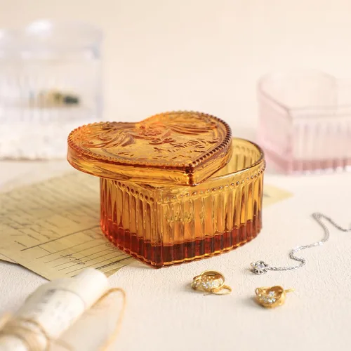 Vista 4 de Gaolinci Caja de almacenamiento de vidrio de cristal en forma de corazón con relieve Caja de joyería Caja de dulces con tapa - Ámbar