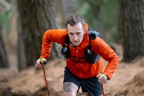 Vista 2 de CamelBak Apex Pro Run Endrance Racing Chaleco con tecnología RECCO