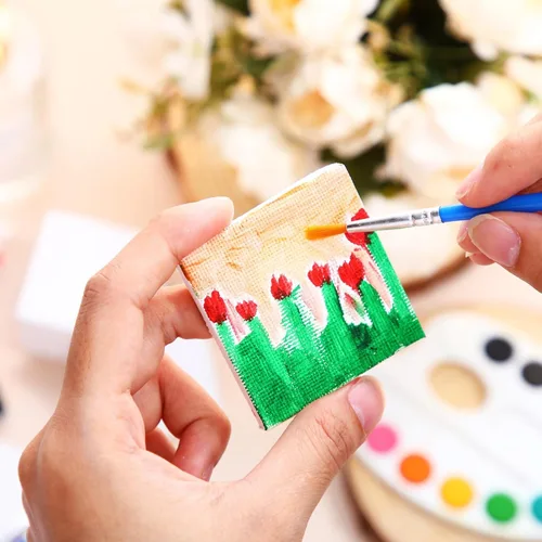 Vista 5 de Maitys 50 mini paneles de lienzo de 2 x 2 pulgadas, pequeños tableros cuadrados de lienzo estirado en blanco para pintar adolescentes, arte, óleo