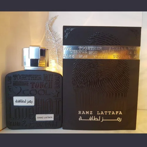Vista 4 de Lattafa Perfumes Ramz Silver Eau De Parfum Spray para Unisex, 3.4 onzas