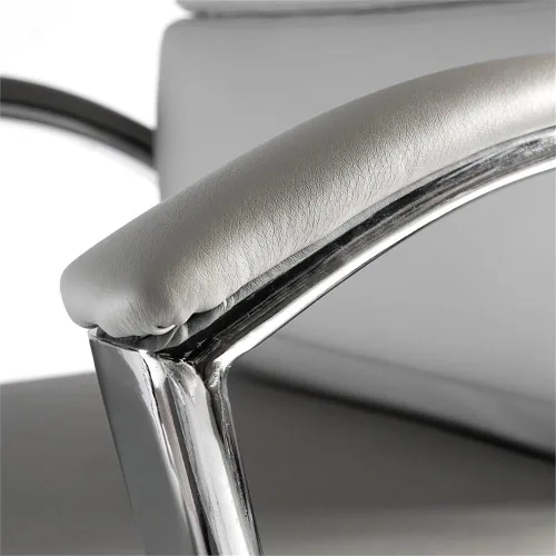 Vista 4 de Bush Business Furniture Silla ejecutiva Echo de cuero con respaldo alto en gris claro